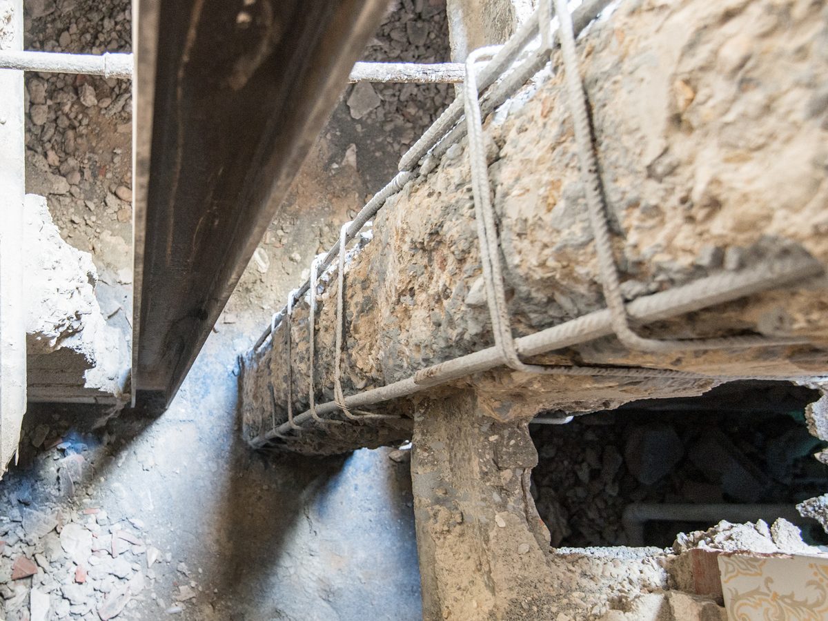 Refuerzo de un forjado con perfilería metálica